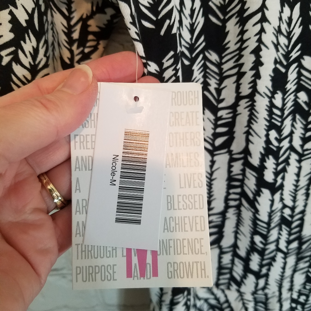 Black and white graphic printed dress - Picture 6 of 6